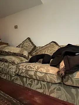 Snapshot of KOdaLion chatting on March 3, 4:18 am KOdaLion online show from March 3, 4:18 am