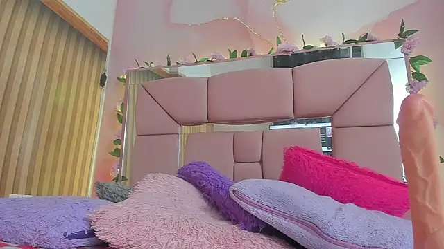 amy  rose   online show from June 16, 3:09 am