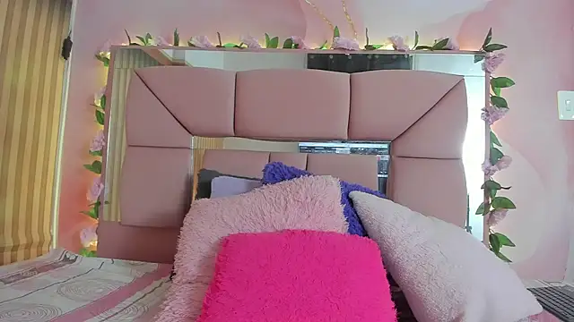 amy  rose   online show from June 19, 3:00 am