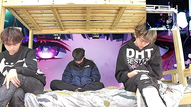 xiaohuangren01 online show from February 8, 1:03 pm