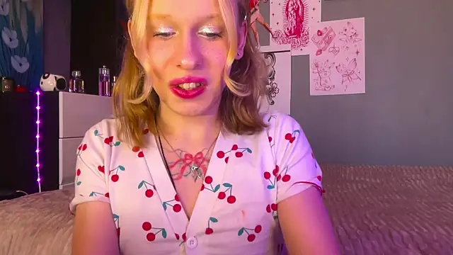 miss barbie111 online show from April 12, 6:29 am