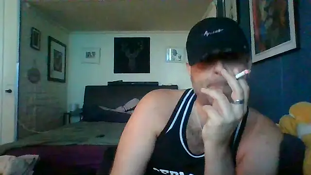 Snapshot of Funfukruon chatting on August 2, 5:11 pm Funfukruon online show from August 2, 5:11 pm