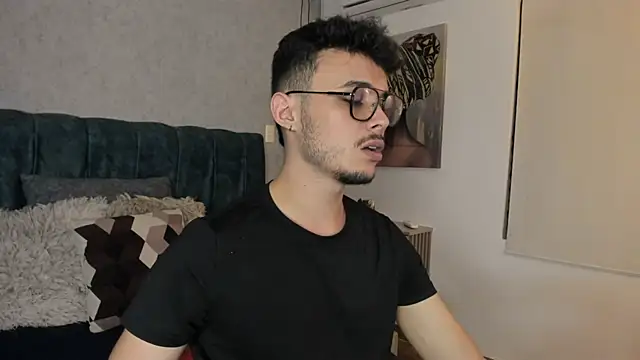 Snapshot of Alhan_Twink chatting on July 10, 4:39 am Alhan Twink online show from July 10, 4:39 am