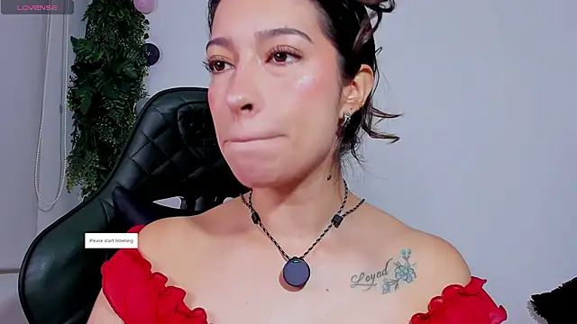 Noaah25  online show from March 23, 4:16 am