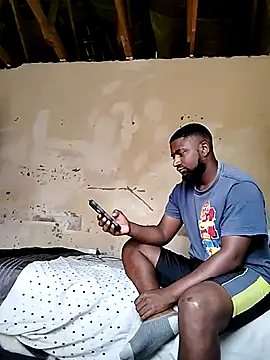 Snapshot of KAT_AND_DEE chatting on February 27, 8:36 am KAT AND DEE online show from February 27, 8:36 am