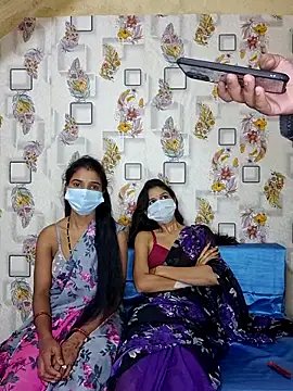 Forest Queen online show from March 22, 7:45 am