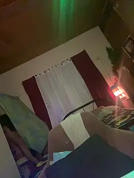 kelsythra Velour online show from March 7, 1:41 pm