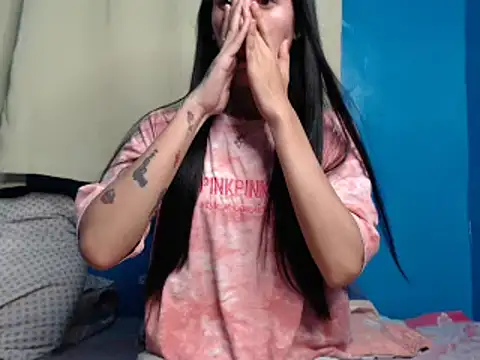 Sugay doll online show from January 18, 1:04 pm