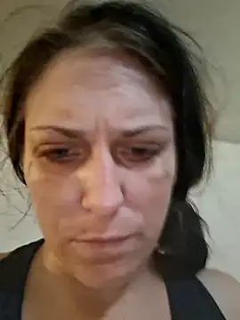 Snapshot of LadySn0w26 chatting on April 27, 6:06 pm LadySn0w26 online show from April 27, 6:06 pm