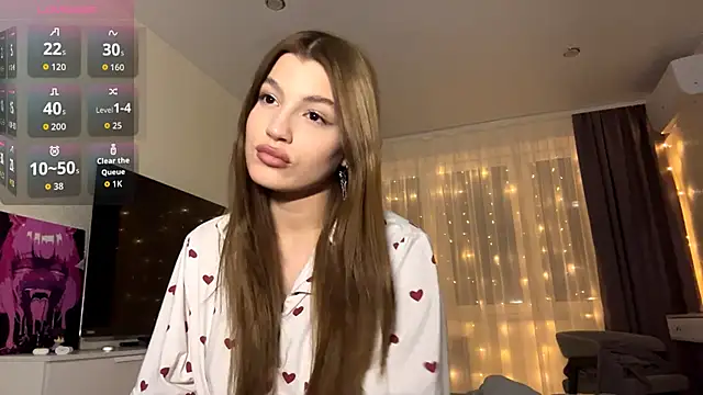 VeoraMuse online show from March 13, 6:03 pm