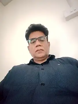 Aafreen999 online show from March 31, 8:15 am