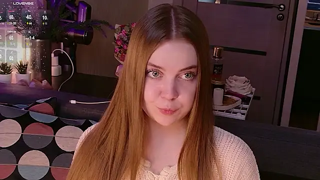 bratwifelina online show from March 23, 10:19 am