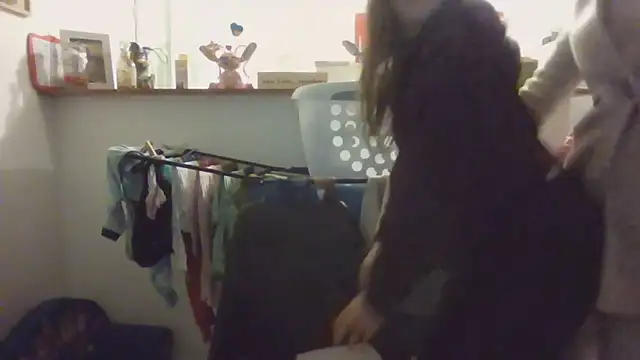 Snapshot of NyraLuna chatting on February 16, 1:46 am NyraLuna online show from February 16, 1:46 am