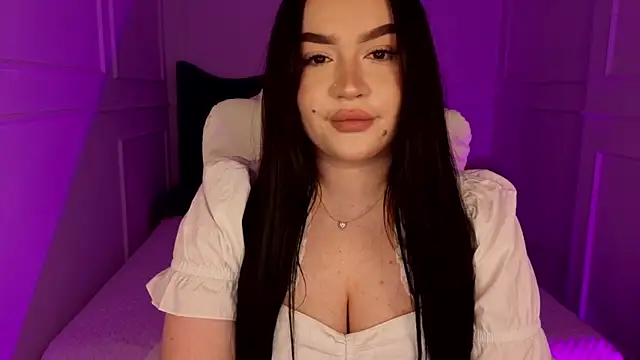 tinafox  online show from March 24, 10:42 am