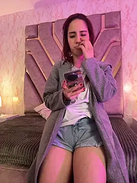 elodie rouge online show from April 8, 12:16 pm