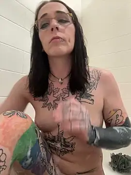 KylaRaven online show from March 22, 1:53 am