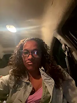 icanbeyourplaytoy online show from January 17, 5:56 am