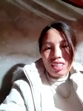 Gummiesu online show from March 9, 5:50 pm