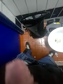 Snapshot of BlnAktivGay chatting on February 25, 10:03 am BlnAktivGay online show from February 25, 10:03 am