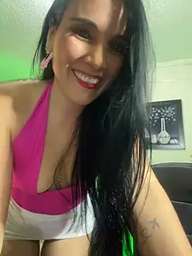 Snapshot of Miaswwe chatting on February 9, 3:32 am Miaswwe online show from February 9, 3:32 am