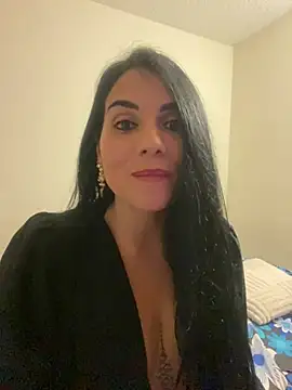 Snapshot of Miaswwe chatting on February 24, 2:31 am Miaswwe online show from February 24, 2:31 am