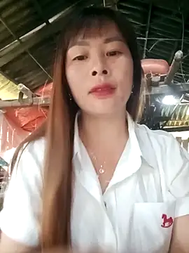 Bling sexy online show from April 9, 12:10 am