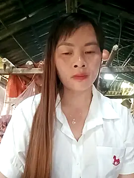 Bling sexy online show from April 17, 12:02 am