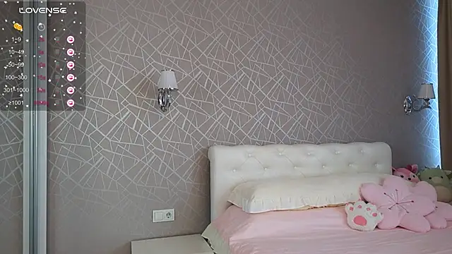 Liory online show from April 17, 9:34 am