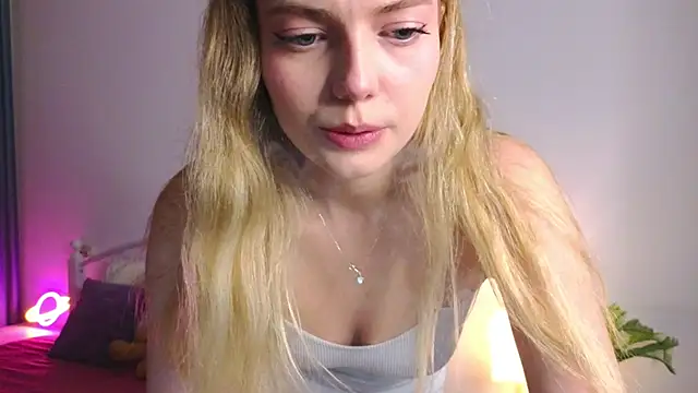 Maily  Trees online show from February 24, 11:30 am