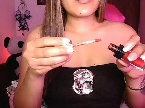 Snapshot of _Maanvi_ chatting on February 7, 5:49 pm Maanvi online show from February 7, 5:49 pm