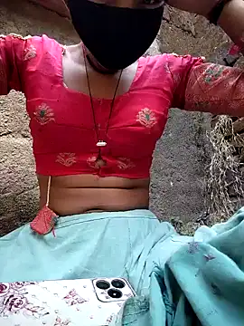 Snapshot of Jyoti_rathor chatting on May 3, 1:44 am Jyoti rathor online show from May 3, 1:44 am