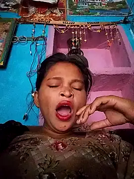 Snapshot of Jyoti_rathor chatting on June 4, 1:11 am Jyoti rathor online show from June 4, 1:11 am