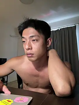 Yooo17 online show from April 16, 8:15 am