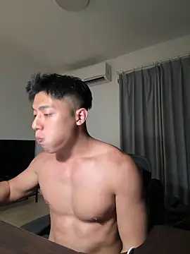 Yooo17 online show from April 18, 2:10 pm