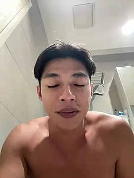 Yooo17 online show from June 14, 5:37 pm