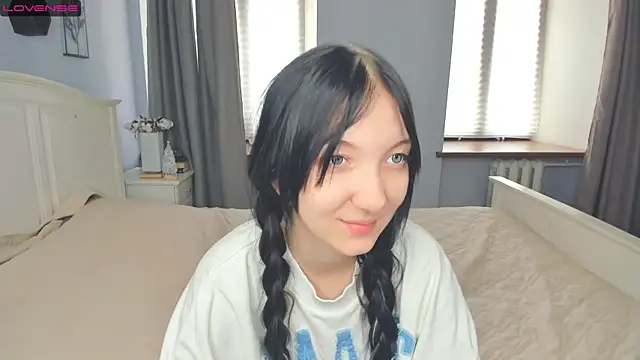 RoxanneComisky online show from February 6, 8:40 am