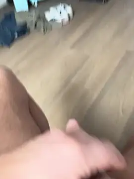 longdong00789 online show from April 18, 10:52 am