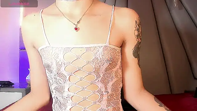 Miss-Saraii online show from March 21, 5:05 pm