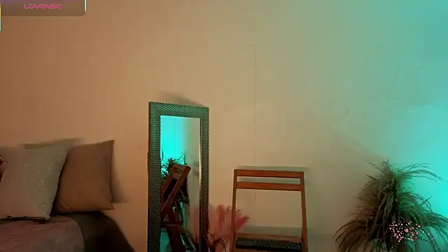 fransheskarossi online show from March 20, 12:10 pm