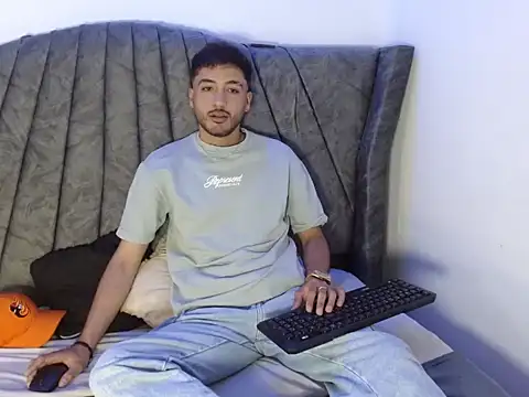 Chris Tempt online show from January 16, 2:54 pm