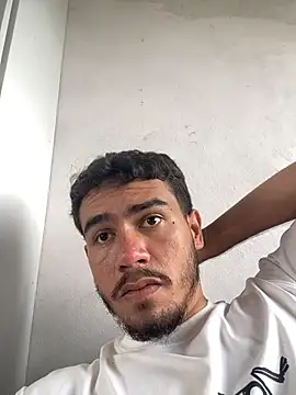 reipromiscuo01 online show from February 8, 3:37 pm