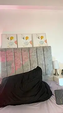 Alexander Connor online show from February 5, 9:30 pm