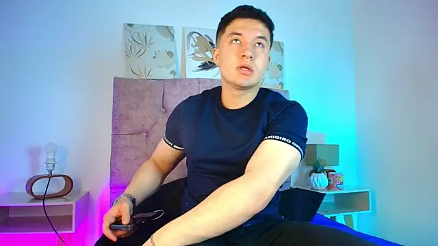 Alexander Connor online show from March 11, 12:11 pm