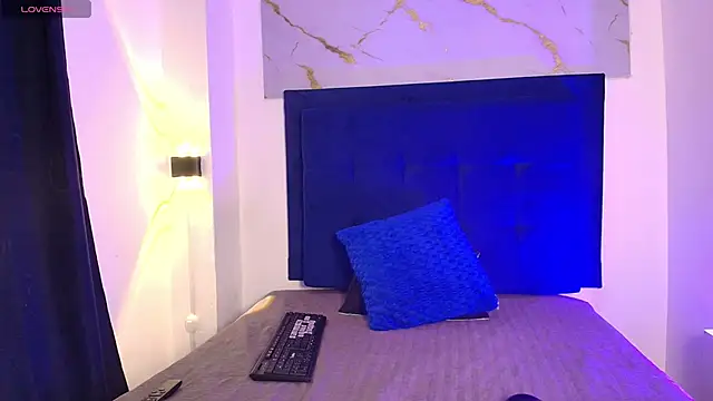 Parker Noah online show from January 16, 8:02 pm