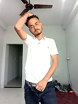 sdgjjkkmm online show from March 25, 8:20 am