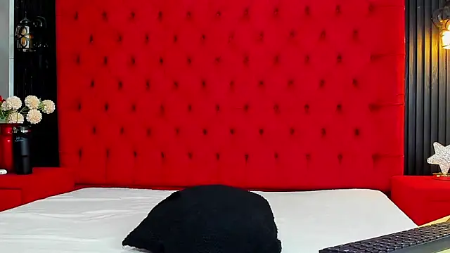 Snapshot of zoe_rei chatting on June 2, 1:24 pm zoe rei online show from June 2, 1:24 pm