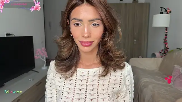 AyanaLys online show from May 25, 1:50 pm