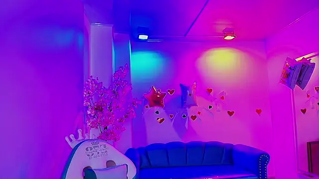 Snapshot of Zoe_swan chatting on February 23, 11:40 am Zoe swan online show from February 23, 11:40 am