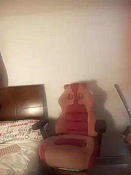 Snapshot of Elena_sweet1 chatting on February 18, 1:40 pm Elena sweet1 online show from February 18, 1:40 pm