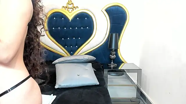 SofiaArsila online show from April 3, 11:30 am